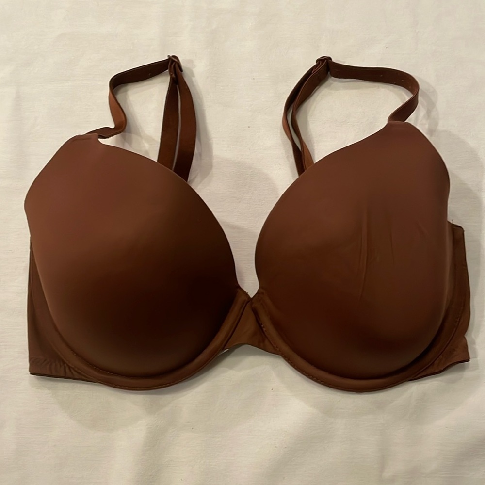 Pink by Victoria’s Secret Wear Everywhere T-shirt Lightly Lined Bra Size 32DD